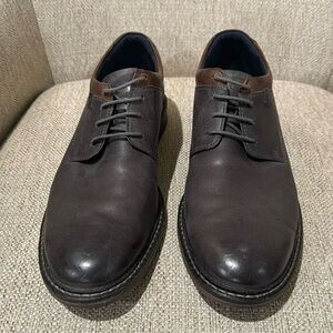 Josef Seibel men’s 11 Oxford leather shoes. Grey in color with brown stipe.